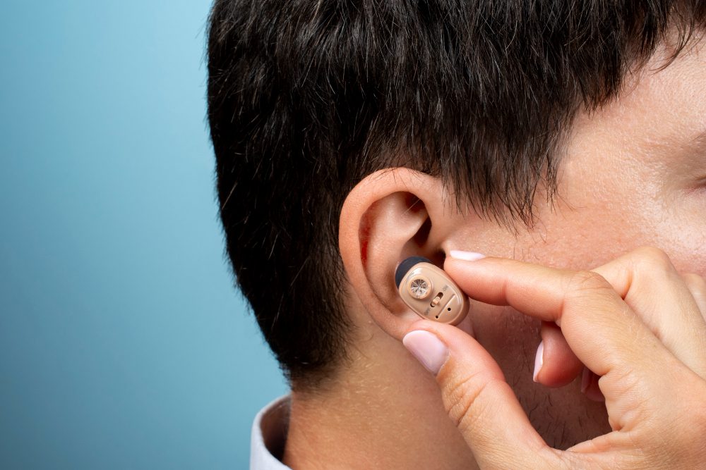 How to Choose Hearing Aids in Delhi for Better Sound, Comfort & After-Care